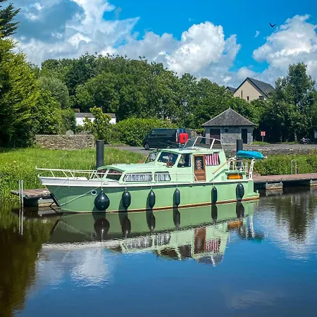 Leitrim Quay - Riverside 3 Holiday home County Leitrim